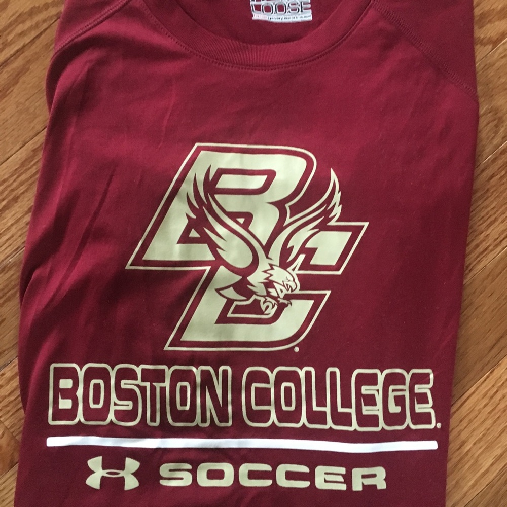 Boston College Soccer T Shirt  Size Adult  Medium